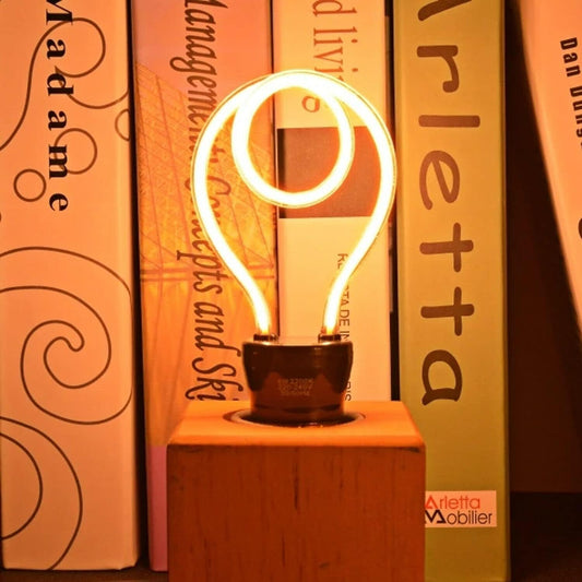 Vintage decorative LED filament bulb with a heart-shaped orange filament vintage neon bulb LED filament light E27 screw bulb decorative night light vintage sign light 4W filament bulb style bulb