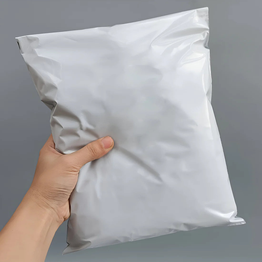 Polythene mailing bags shipping