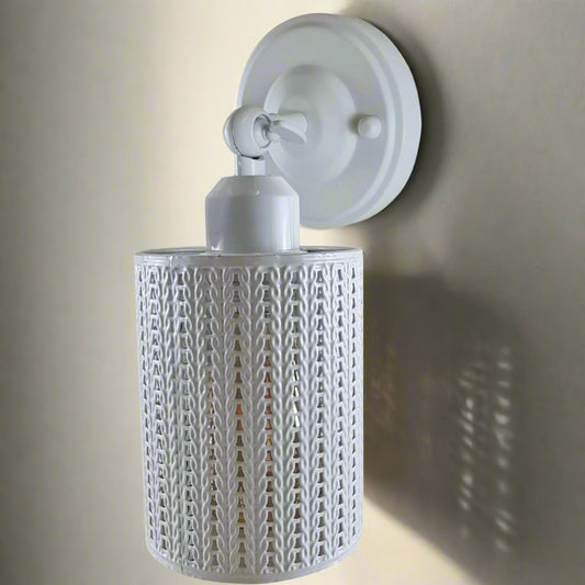 Wall Mounted White Light Fitting Metal lamp Shade Indoor Wall Light for Bedroom, Dining Room, Kitchen