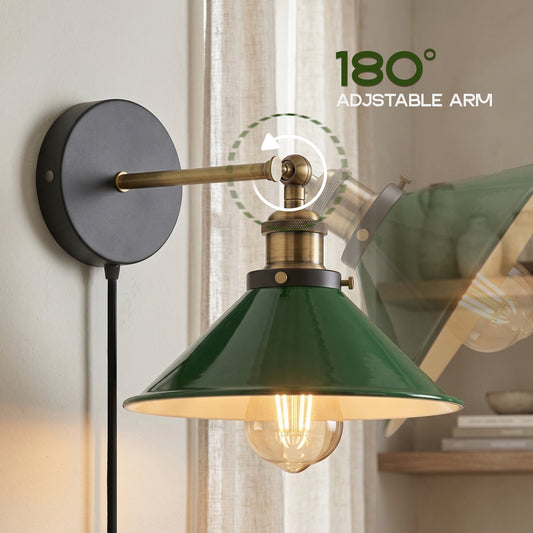 Plug-in wandlamp met metalen kegelvormige lampenkap en dimmerschakelaar~5296