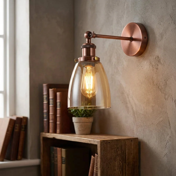 Verstelbare amberkleurige glazen wandlamp ~ 2699