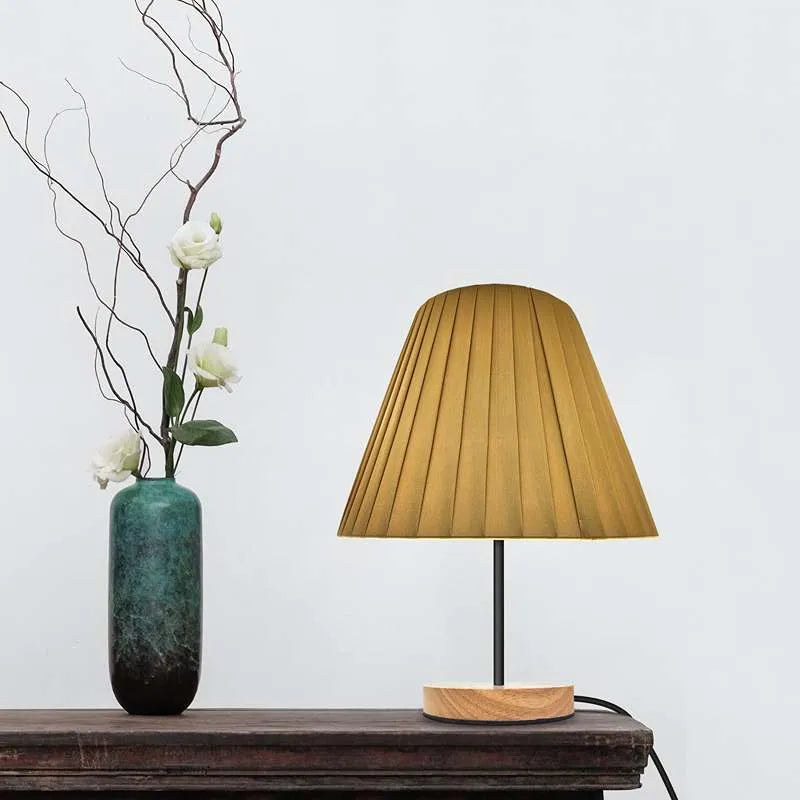 on/off switch plug in table lamp light