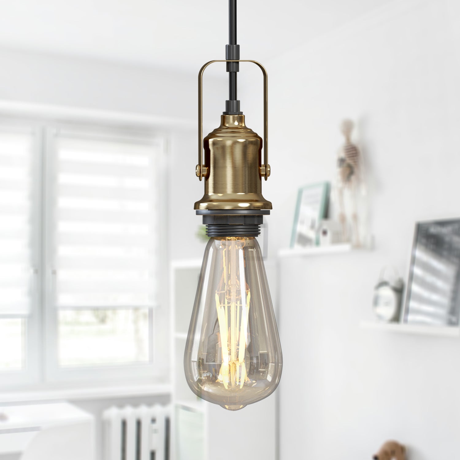 black E27 pendant light fitting holder with an adjustable round cable