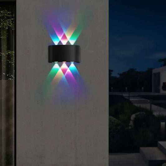 Moderne RGB LED wandlamp met op- en neerwaartse beweging