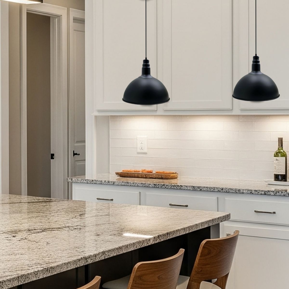 Matte black light pendant 