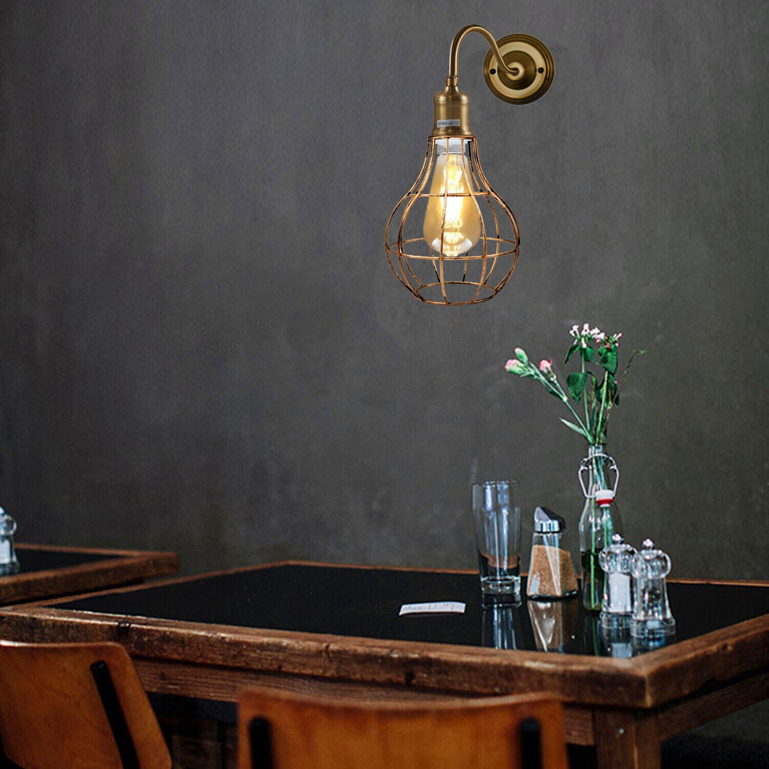 Retro wall lamp