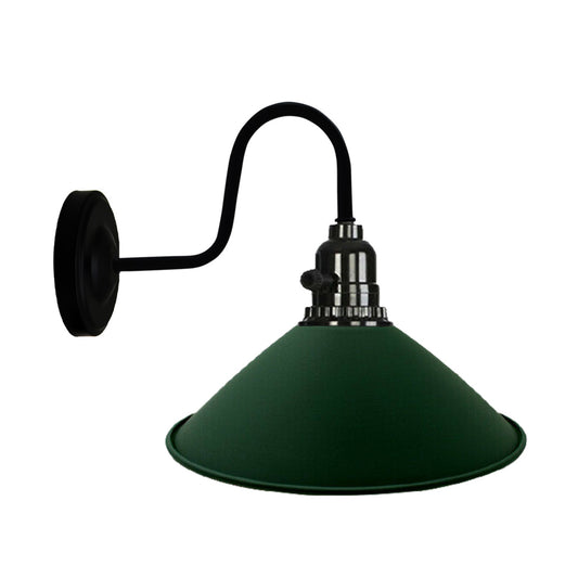 Vintage metalen retro groene wandlamp met kap voor stijlvolle woningen~2516